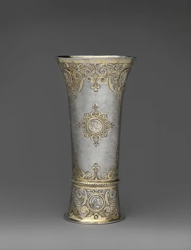 Footed beaker