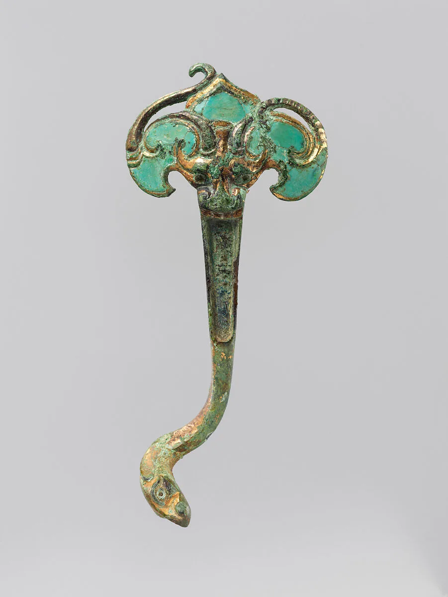 戰國至西漢 鎏金嵌松石青銅帶鈎|Belt hook — Unknown