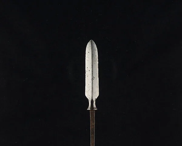 Arrowhead (<i>Yanone</i>) — Unknown