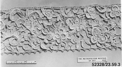 Sleeve piece