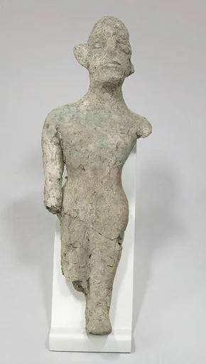 Statuette of king