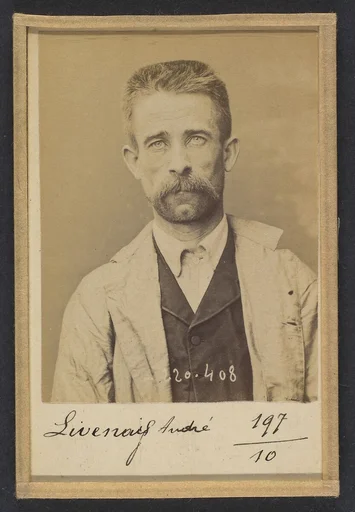 Livenais (ou Livenay), André. 39 ans, né à Renazé (Mayenne). Garçon de magasin. Anarchiste. 2/7/94.