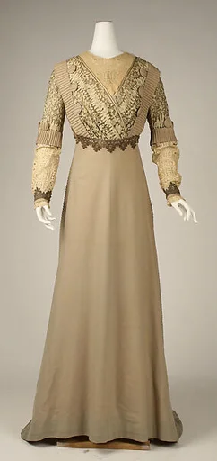 Visiting dress