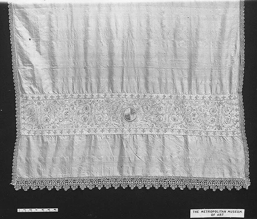 Cover (baptismal veil (?))