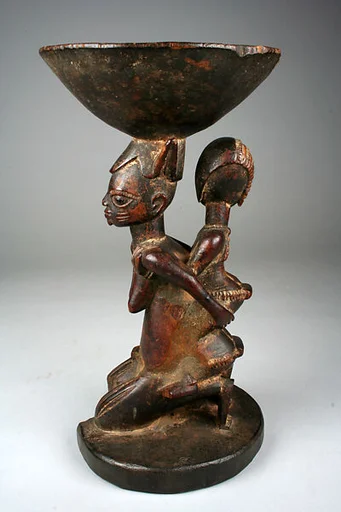 Ifa Divination Vessel: Mother and Child Caryatid (Agere Ifa)