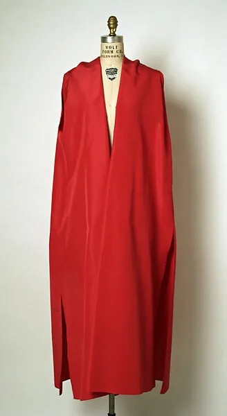 Evening coat — Cristobal Balenciaga|House of Balenciaga