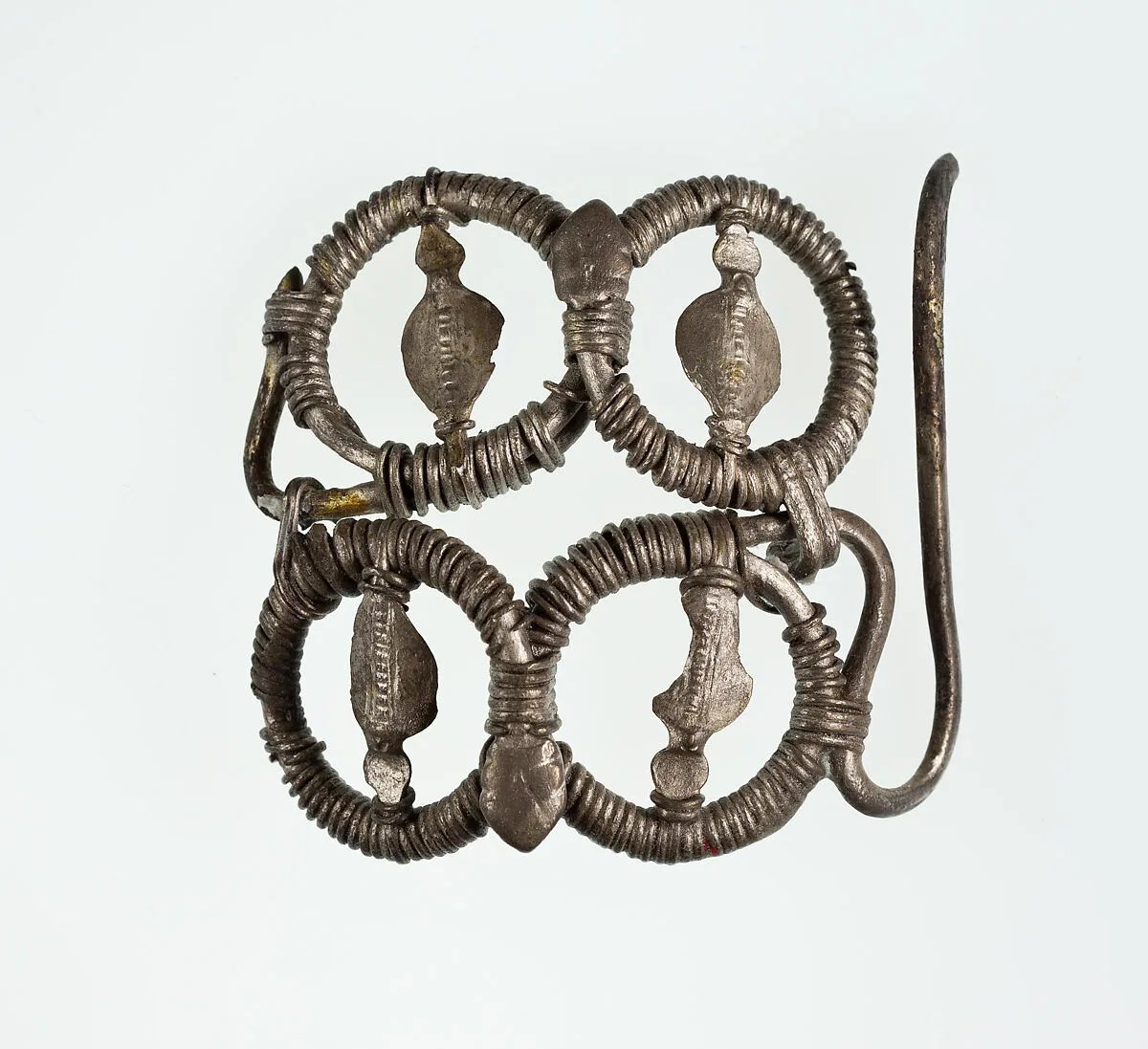 Part (?) of a bracelet or armlet with uraei — Unknown