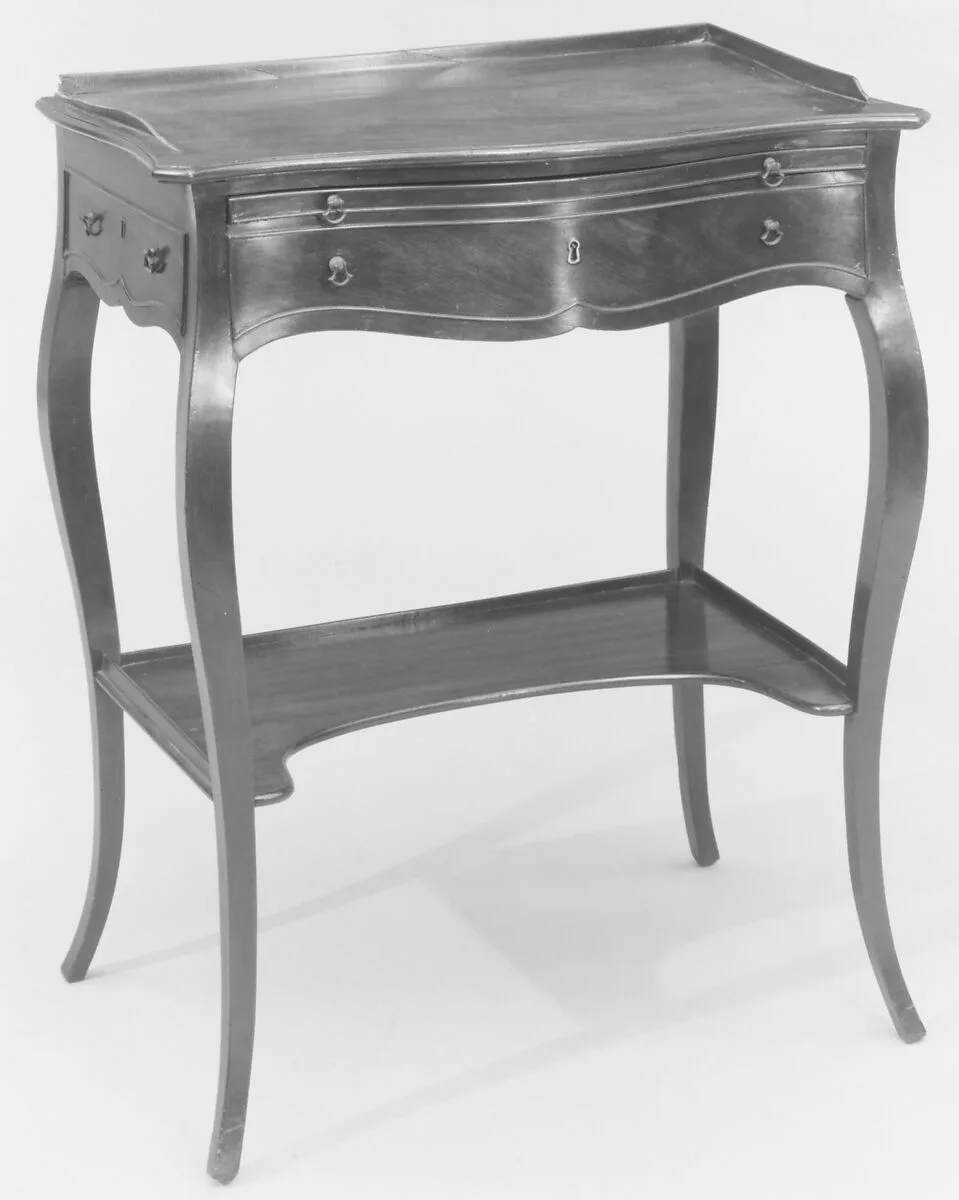 Small writing table — Unknown