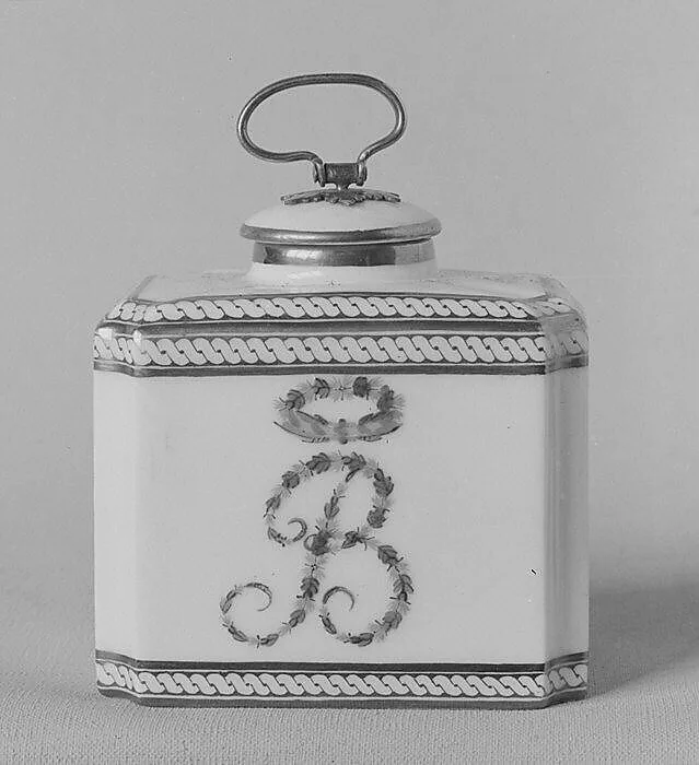 Tea caddy (part of a traveling tea service) — Dihl et Guérhard