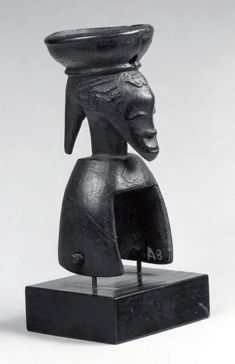 Heddle Pulley with Figure Figure and Vessel