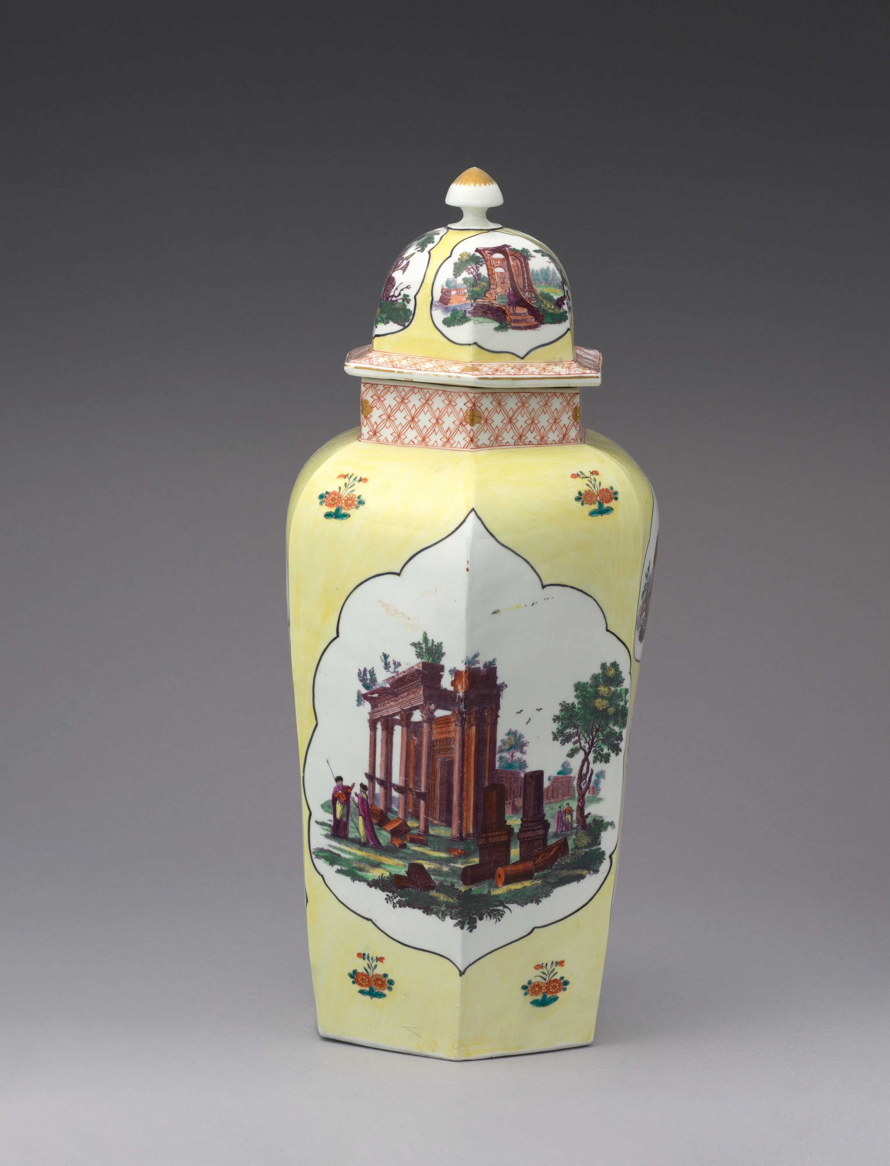 Vase with cover — Worcester factory|Dr. Wall Period