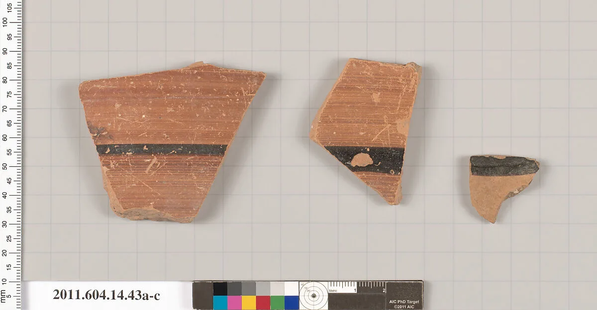 Terracotta fragments of open shapes — Unknown