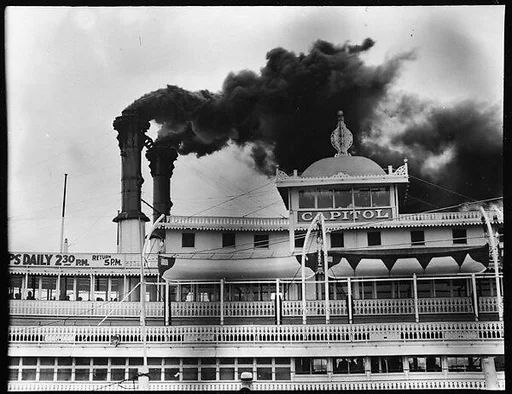 [Steamboat Capitol, New Orleans, Louisiana]