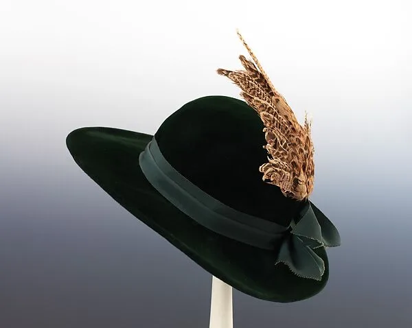 Hat — Gilbert Adrian