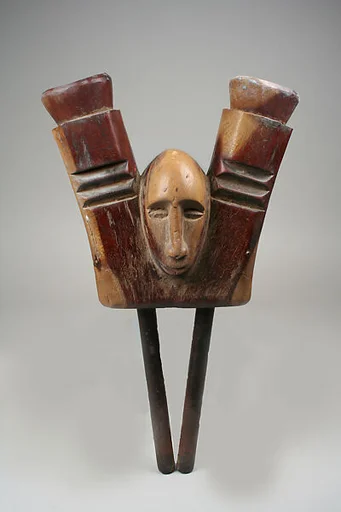 Figure: Bellows with Face