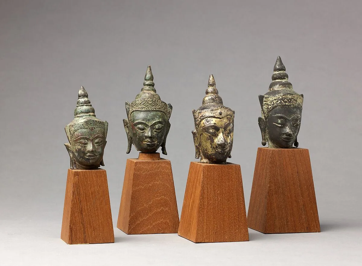 Head of the Buddha — Thai|Thai