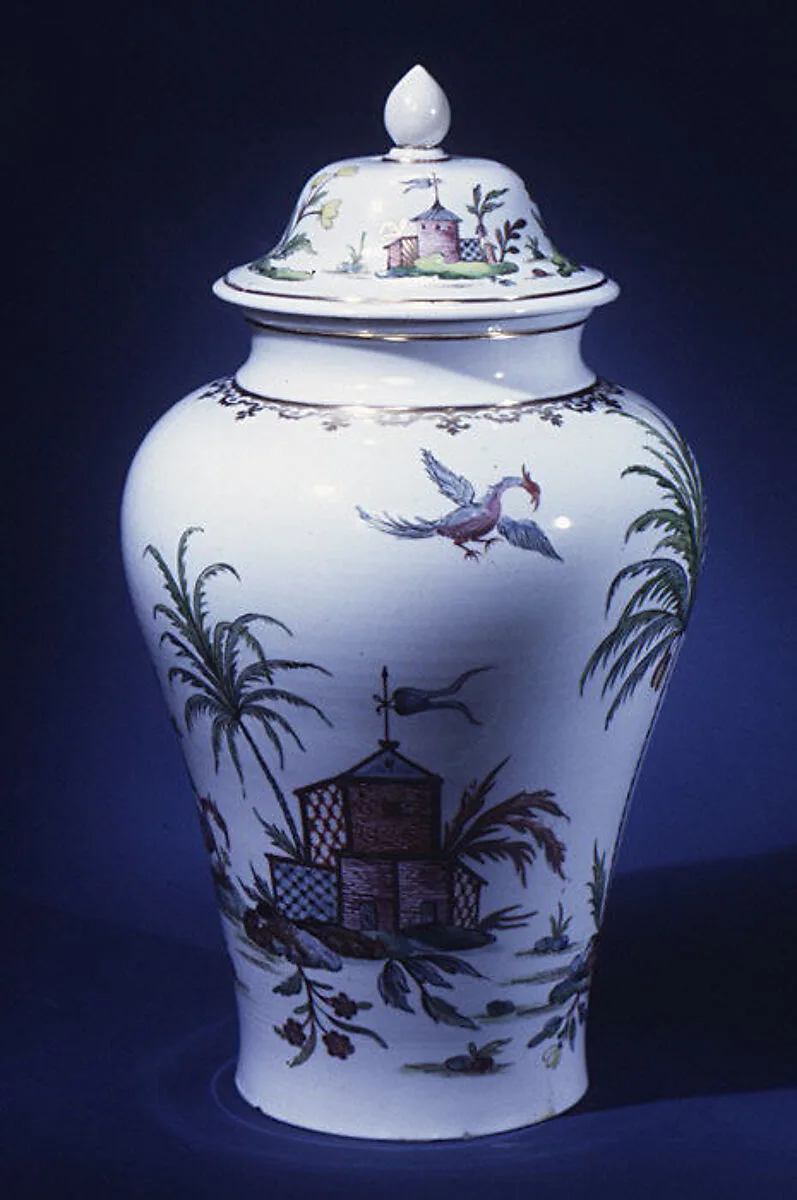 Vase with cover — Cozzi Manufactory