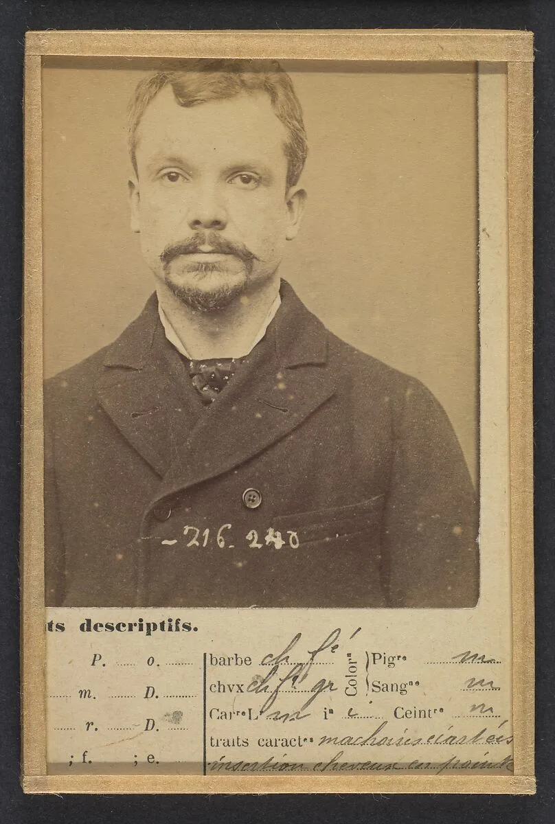 Chericotti. Paul. 35 ans, né à Milan (Italie). Marchand de volailles. Anarchiste/Assoc. de malfaiteurs. 25/3/94. — Alphonse Bertillon