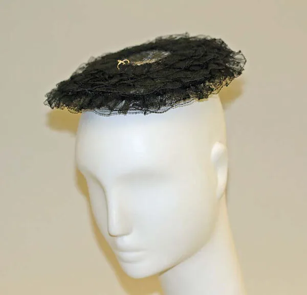 Evening hat — Mrs. Esther A. Klepper|Hattie Carnegie, Inc.
