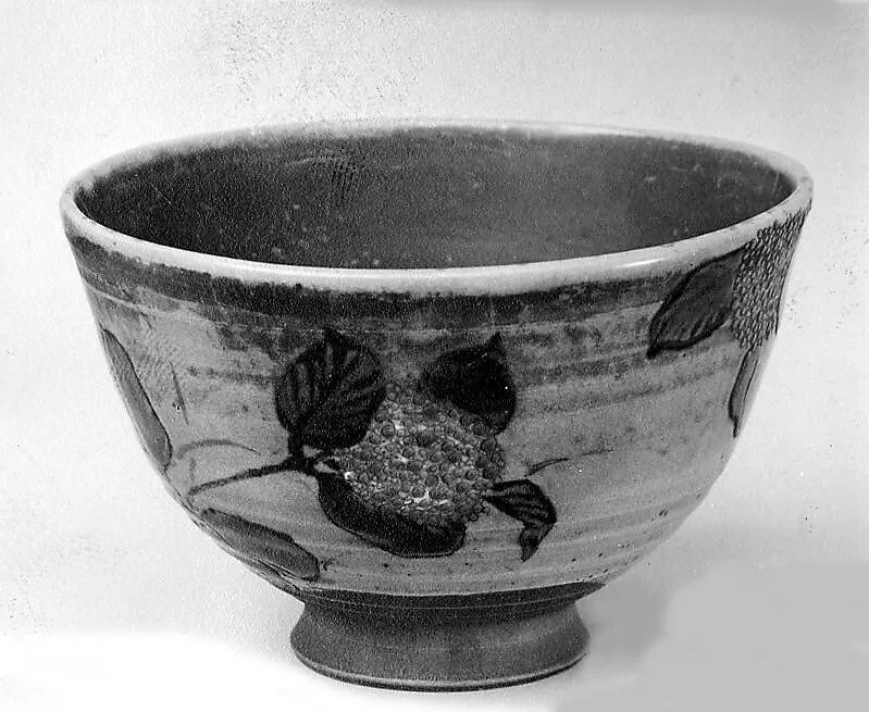 仁阿弥道八作 紫陽花文茶碗|Tea Bowl with Hydrangeas — Nin'ami Dōhachi (Takahashi Dōhachi II)