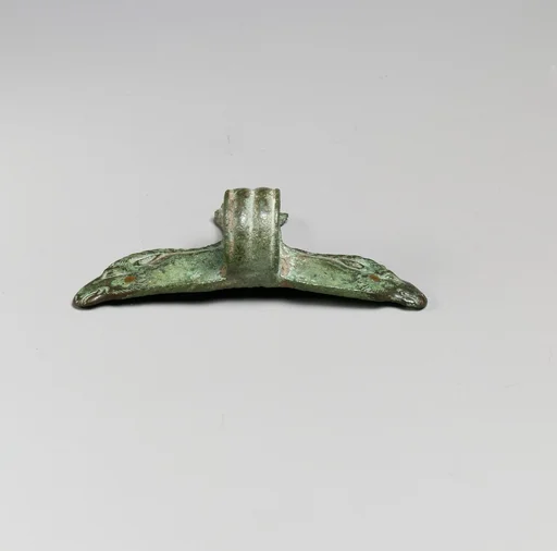 Bronze handle attachment with antelope heads