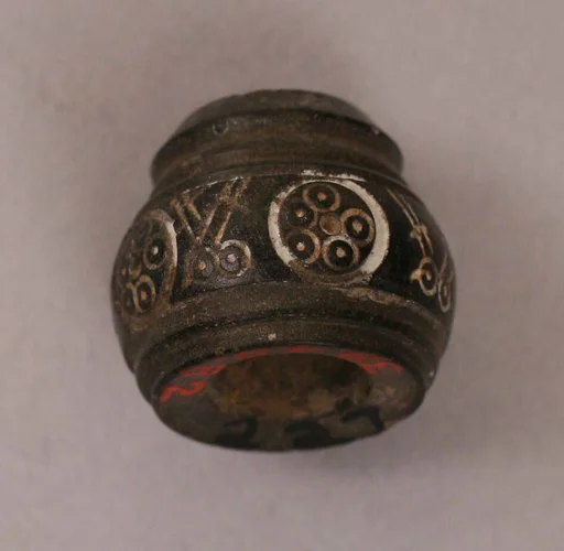 Button or Bead