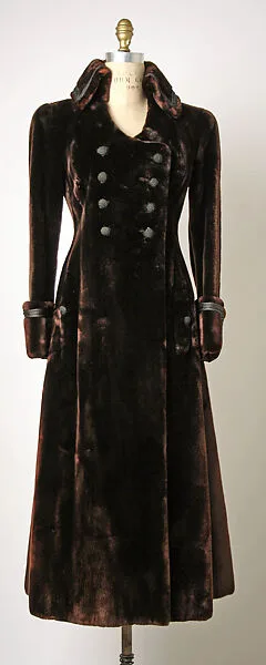 Redingote — Bergdorf Goodman