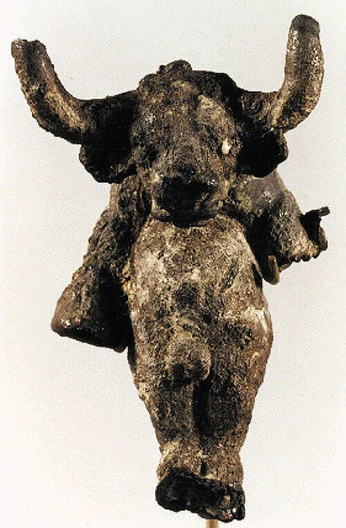 Pendant in the shape of a bull — Unknown