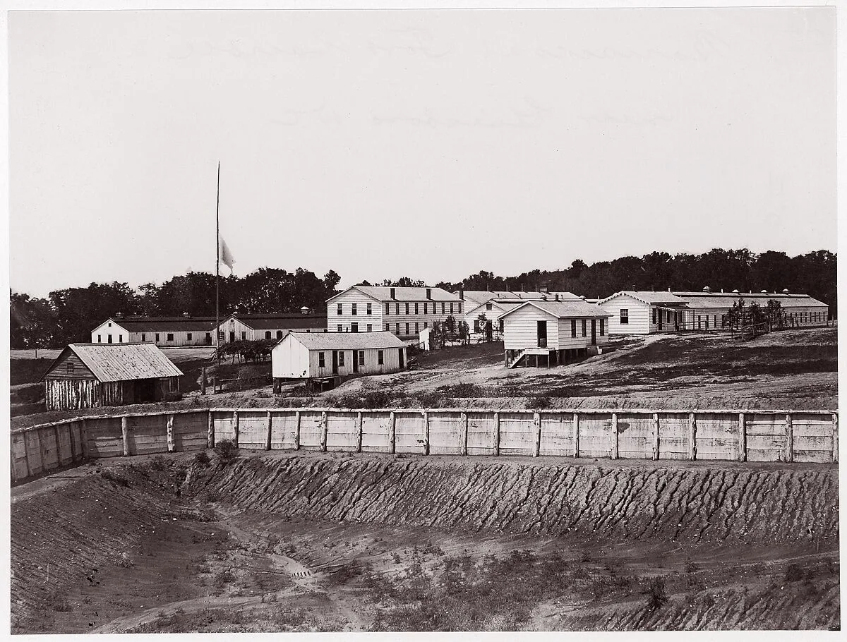Geisboro D.C., Barracks at Fort Carroll — Mathew B. Brady|Unknown