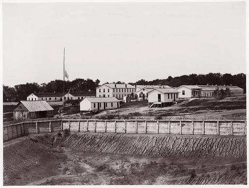 Geisboro D.C., Barracks at Fort Carroll