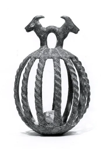 Openwork rattle bell