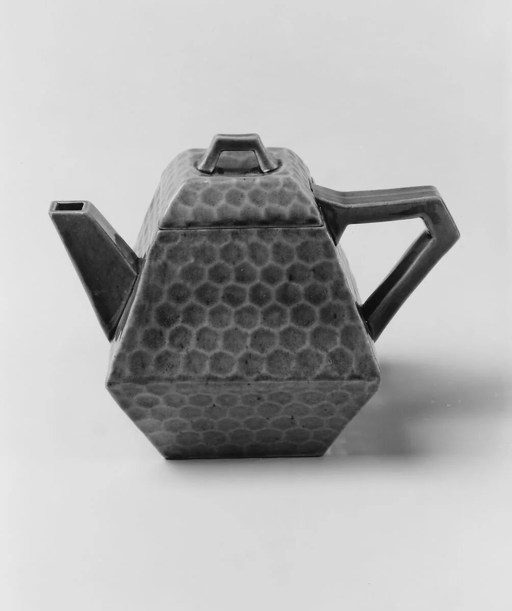 Teapot — Chelsea Keramic Art Works