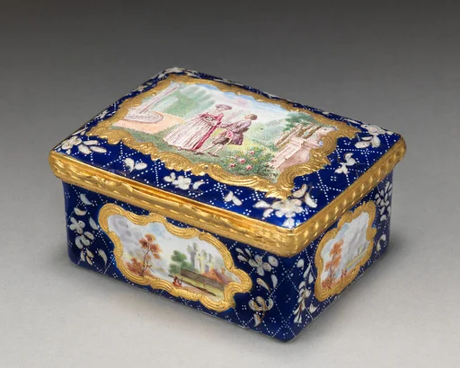 Snuffbox