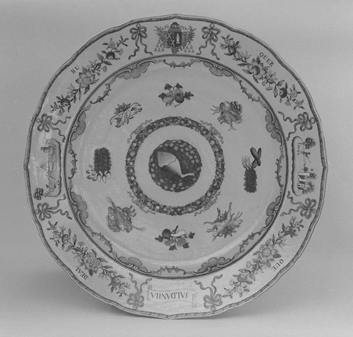 Plate (part of a service) — Unknown