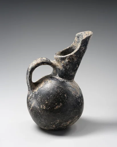 Spouted jar