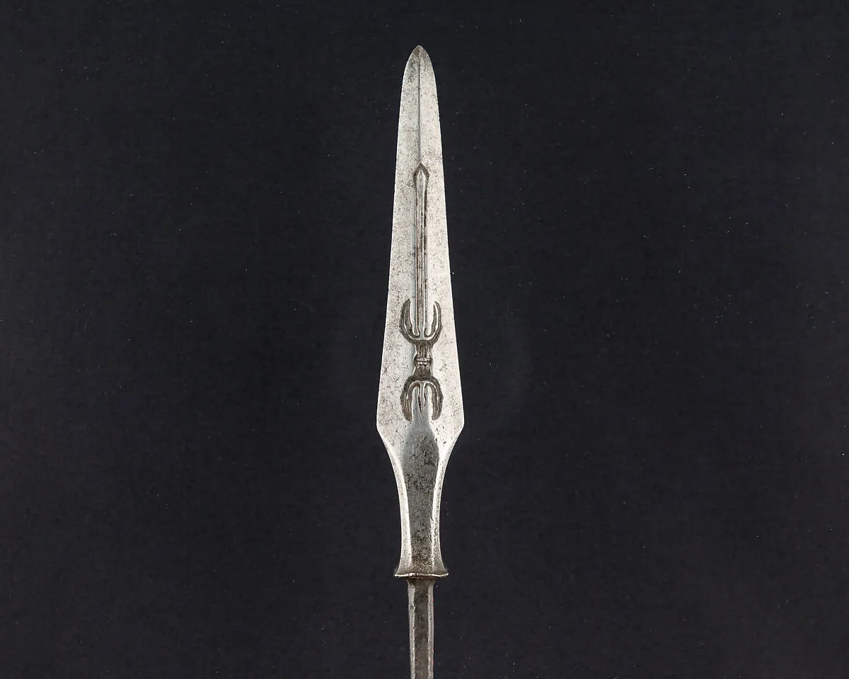 Arrowhead (<i>Yanone</i>) — Unknown