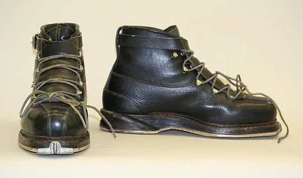 Ski boots — Unknown