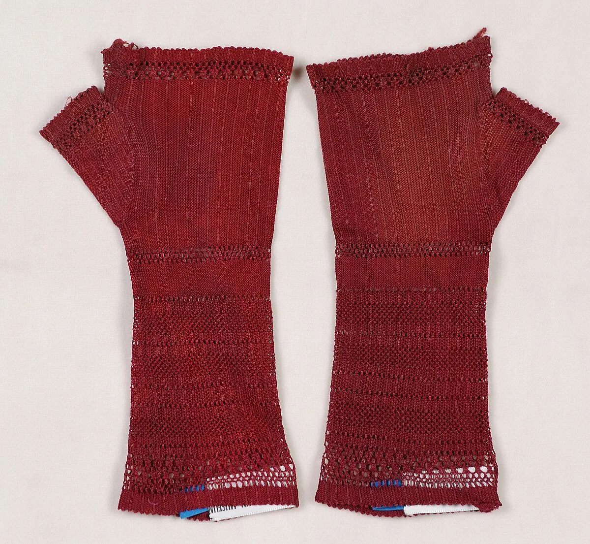 Mitts — Unknown