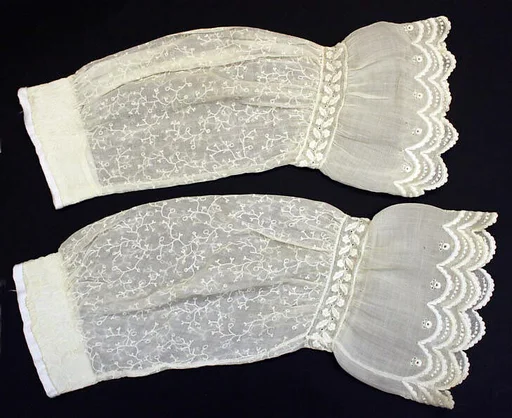 Undersleeves