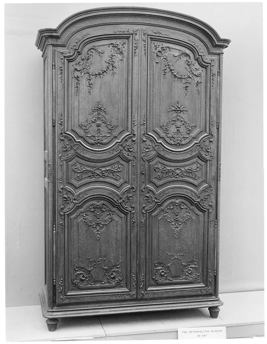 Armoire — Unknown