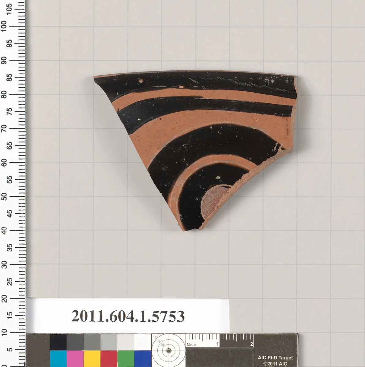 Terracotta rim fragment of a kylix: eye-cup (drinking cup) — Unknown