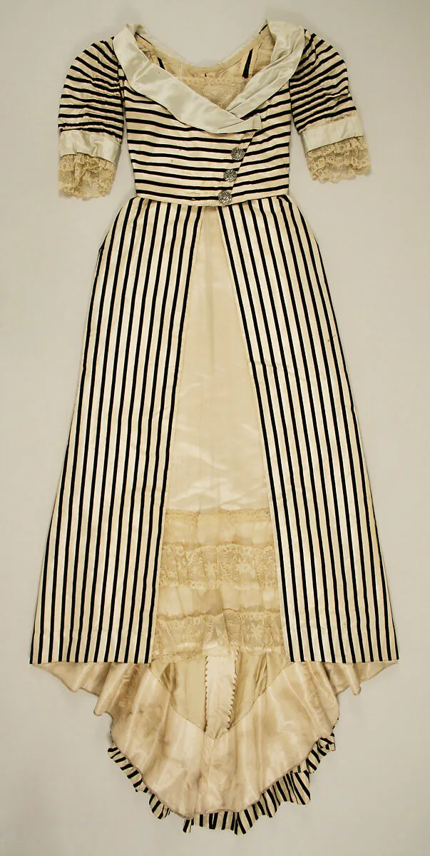 Afternoon dress — House of Worth
