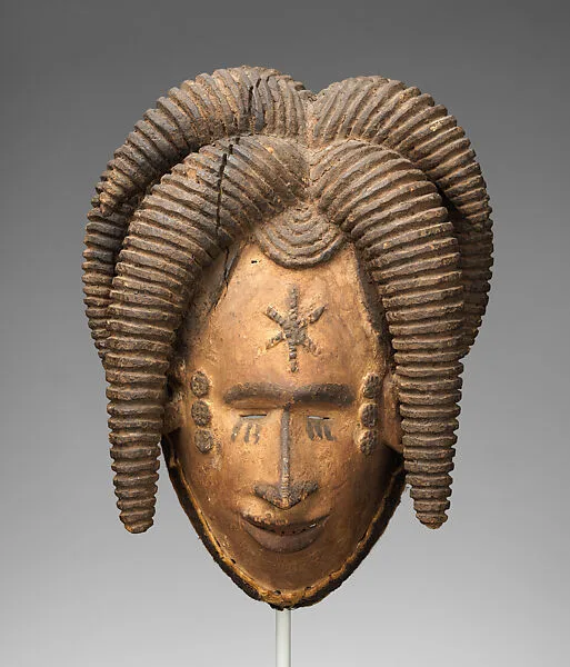 Mask: Female (Mmuo) — Unknown