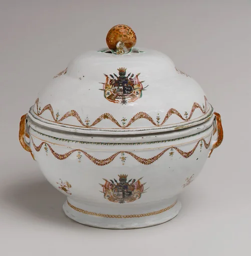 Tureen with cover