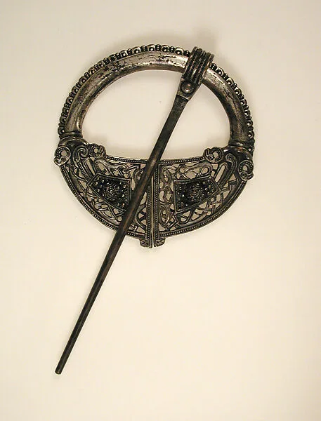University Brooch — Unknown