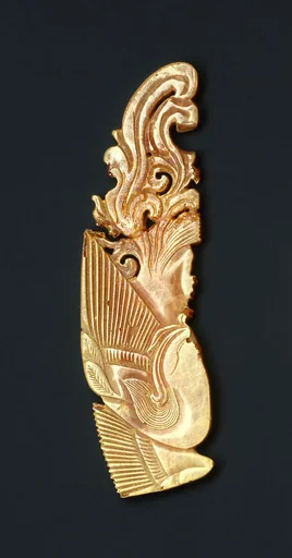 唐 琥珀鳳紋簪飾|Ornamental plaque