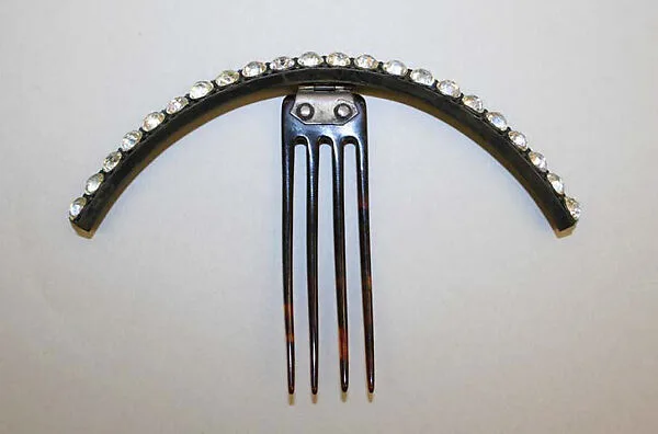 Comb — Unknown