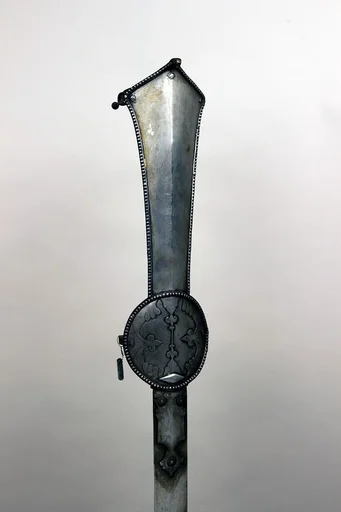 Gauntlet Sword (Pata)