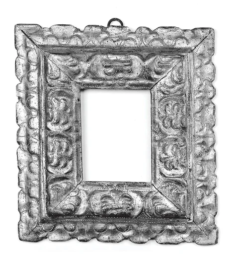 Astragal frame