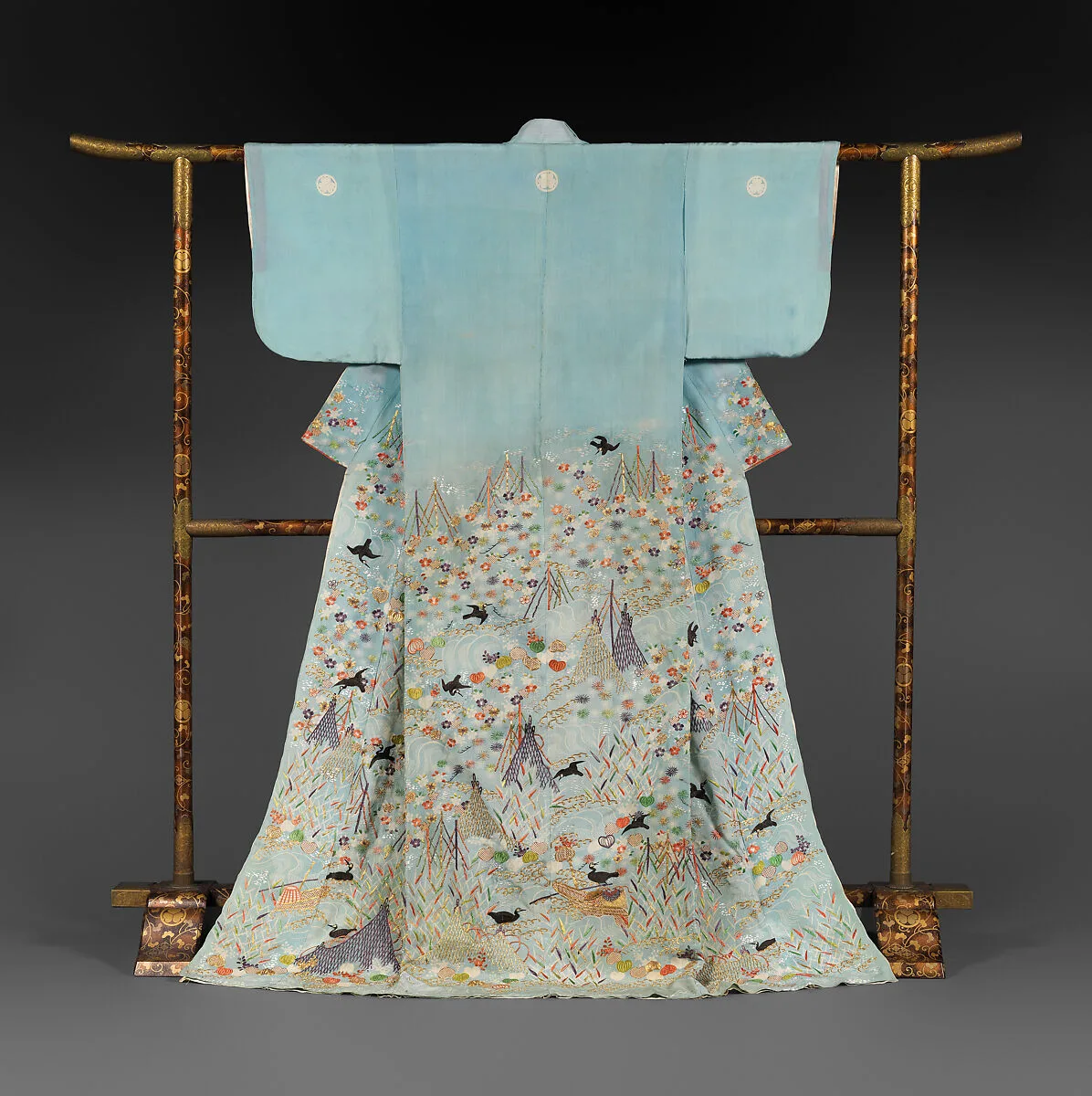 浅葱絹縮地葵桜水辺に鵜飼い模様単衣|Summer Robe (Hito-e) with Cormorant-Fishing Scene — Unknown